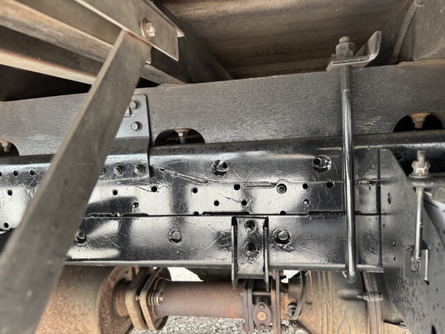 いすゞフォワードクレーン4段増トン（6t・8t）[写真26]