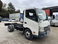 日野デュトロシャーシ小型（2t・3t）[写真04]