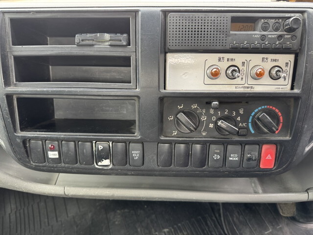 日野デュトロシャーシ小型（2t・3t）[写真09]