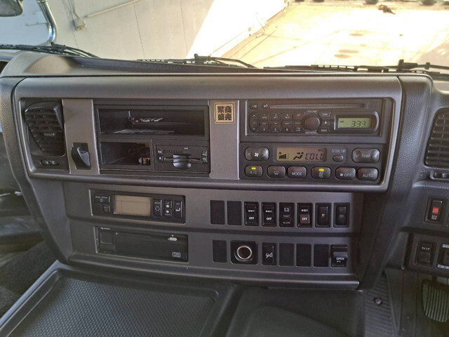 日野プロフィア冷蔵冷凍ウイング大型（10t）[写真14]