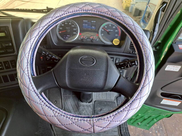 日野プロフィア冷蔵冷凍ウイング大型（10t）[写真09]