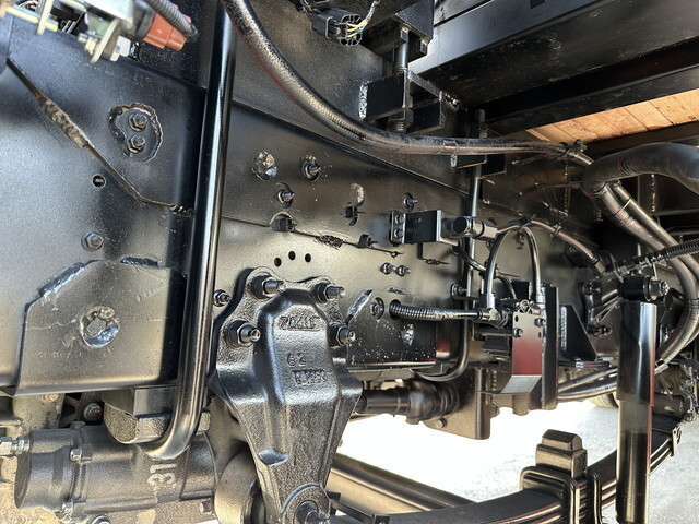 いすゞギガセルフローダー大型（10t）[写真27]