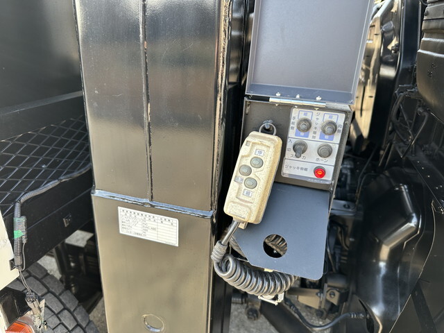 いすゞギガセルフローダー大型（10t）[写真36]