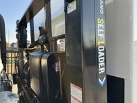 いすゞギガセルフローダー大型（10t）[写真40]