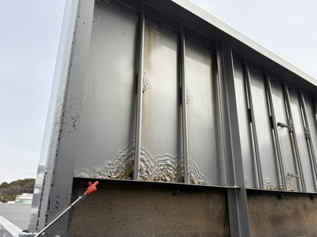 いすゞフォワードアルミブロック中型（4t）[写真33]