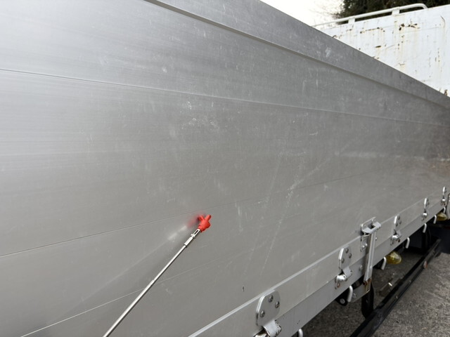 いすゞフォワードアルミブロック中型（4t）[写真39]