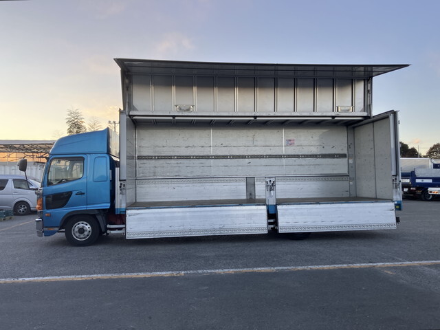 日野レンジャーアルミウイング中型（4t）[写真06]