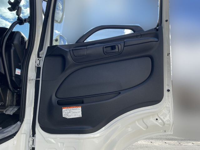 日野プロフィアアルミウイング大型（10t）[写真28]