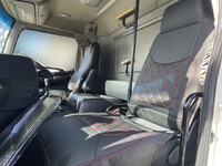 日野プロフィアアルミウイング大型（10t）[写真30]