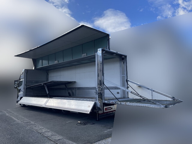 日野プロフィアアルミウイング大型（10t）[写真03]