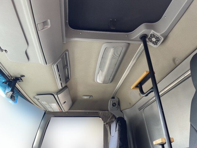 日野プロフィアアルミウイング大型（10t）[写真32]