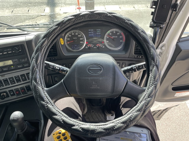 日野プロフィアアルミウイング大型（10t）[写真34]