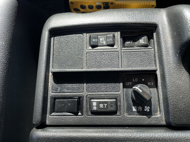 日野プロフィアアルミウイング大型（10t）[写真38]