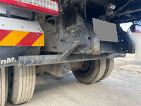 UDトラックスクオンダンプ大型（10t）[写真19]