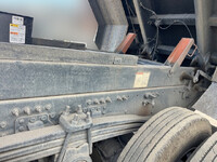 UDトラックスクオンダンプ大型（10t）[写真22]