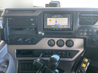 UDトラックスクオンダンプ大型（10t）[写真33]