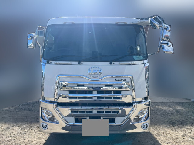 UDトラックスクオンダンプ大型（10t）[写真05]