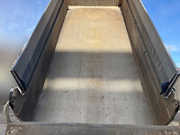 UDトラックスクオンダンプ大型（10t）[写真09]