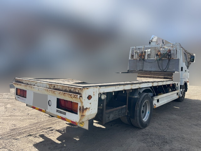 三菱ふそうファイターセルフクレーン3段増トン（6t・8t）[写真02]