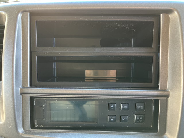 日野レンジャー冷凍車（冷蔵車）中型（4t）[写真38]