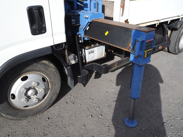 いすゞエルフクレーン4段小型（2t・3t）[写真12]