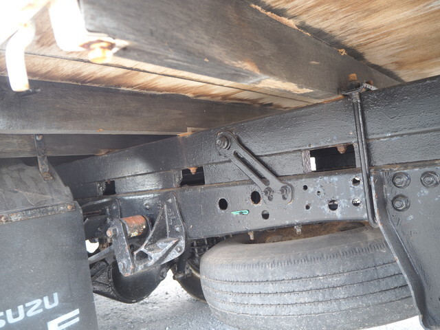 いすゞエルフクレーン4段小型（2t・3t）[写真25]