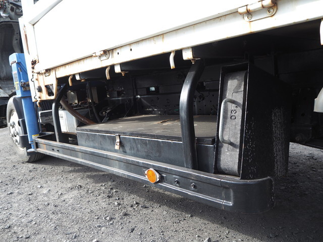 いすゞエルフクレーン4段小型（2t・3t）[写真26]