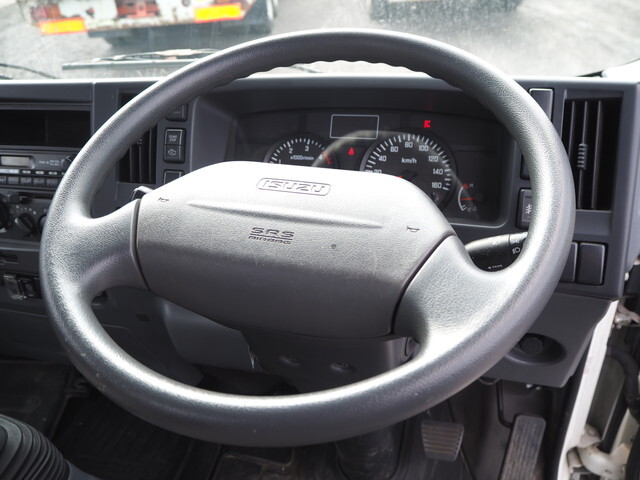 いすゞエルフクレーン4段小型（2t・3t）[写真35]