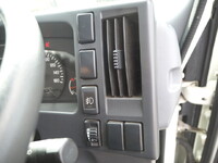 いすゞエルフクレーン4段小型（2t・3t）[写真40]