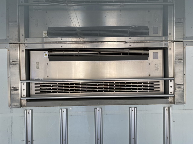 三菱ふそうキャンター冷凍車（冷蔵車）小型（2t・3t）[写真10]