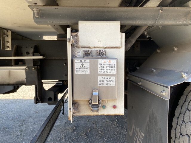 三菱ふそうキャンター冷凍車（冷蔵車）小型（2t・3t）[写真19]