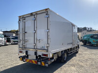 三菱ふそうキャンター冷凍車（冷蔵車）小型（2t・3t）[写真04]