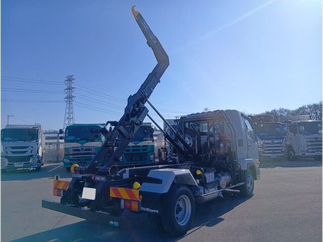 三菱ふそうファイターコンテナ専用車中型（4t）[写真02]