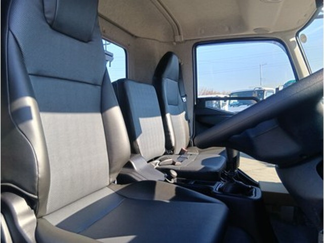 三菱ふそうファイターコンテナ専用車中型（4t）[写真20]