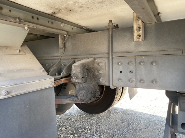 三菱ふそうキャンター冷凍車（冷蔵車）小型（2t・3t）[写真21]