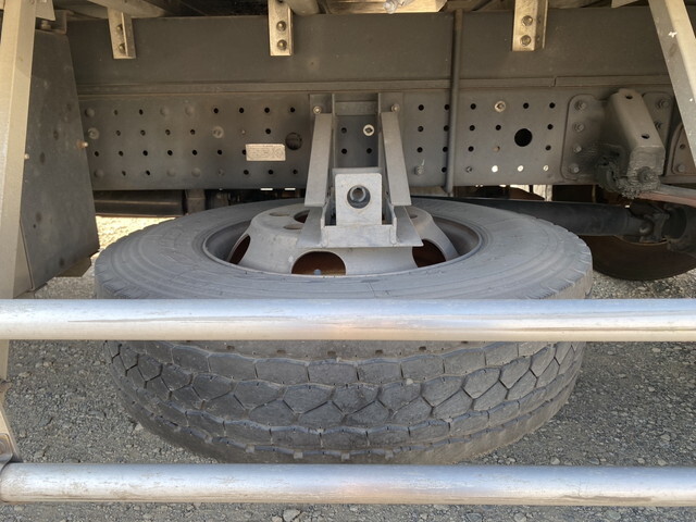 三菱ふそうキャンター冷凍車（冷蔵車）小型（2t・3t）[写真22]