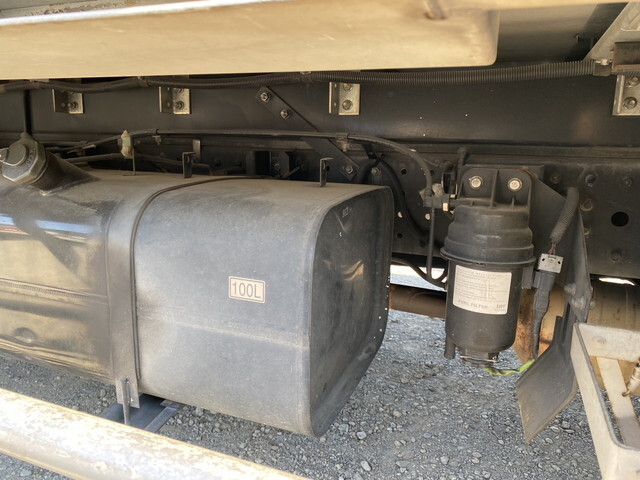 三菱ふそうキャンター冷凍車（冷蔵車）小型（2t・3t）[写真23]