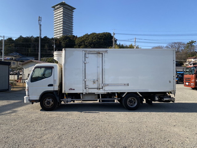 三菱ふそうキャンター冷凍車（冷蔵車）小型（2t・3t）[写真05]