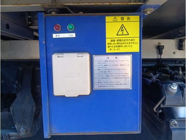 三菱ふそうファイター冷凍車（冷蔵車）中型（4t）[写真10]