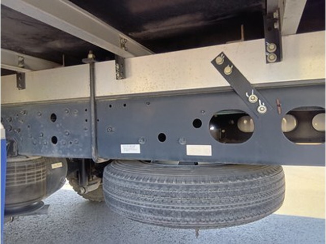 三菱ふそうファイター冷凍車（冷蔵車）中型（4t）[写真12]