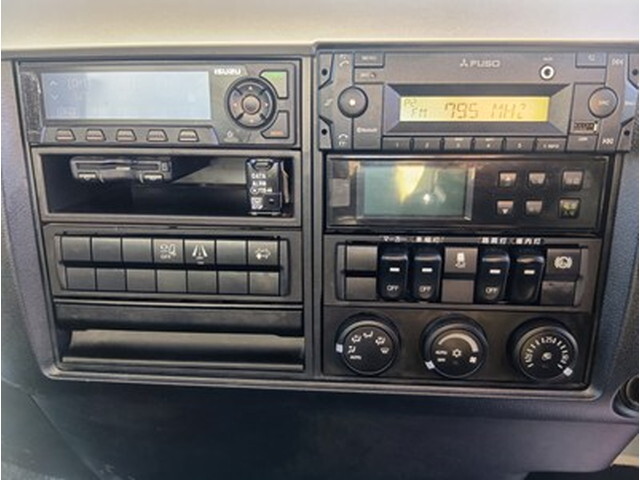 三菱ふそうファイター冷凍車（冷蔵車）中型（4t）[写真26]