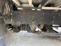 いすゞギガアルミウイング大型（10t）[写真25]