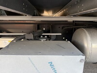 いすゞギガアルミウイング大型（10t）[写真28]