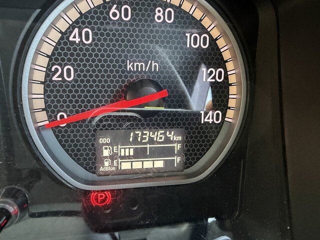 いすゞギガアルミウイング大型（10t）[写真38]