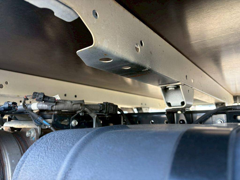 日野デュトロ平ボディ小型（2t・3t）[写真15]