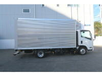 いすゞエルフアルミバン小型（2t・3t）[写真15]