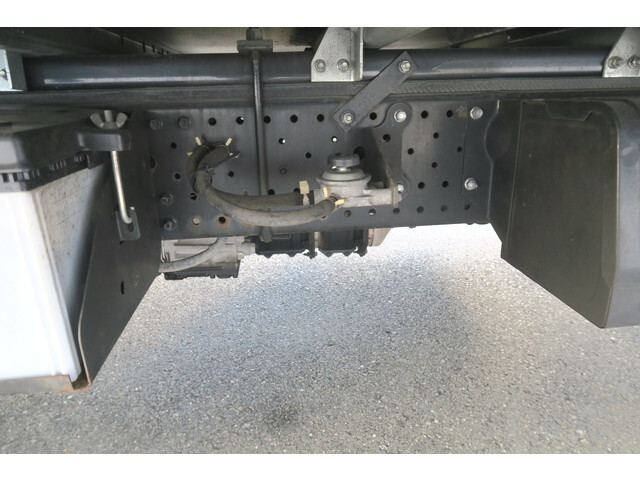 いすゞエルフアルミバン小型（2t・3t）[写真23]