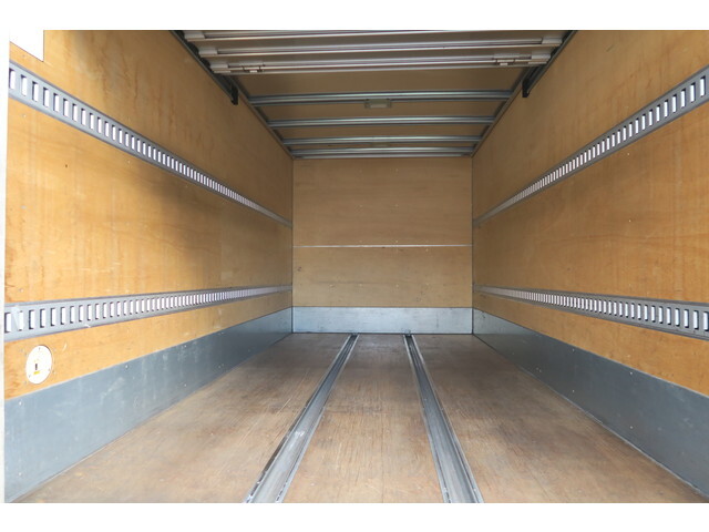 いすゞエルフアルミバン小型（2t・3t）[写真07]