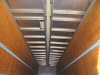 UDトラックスクオンアルミウイング大型（10t）[写真13]