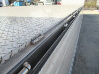 UDトラックスクオンアルミウイング大型（10t）[写真16]